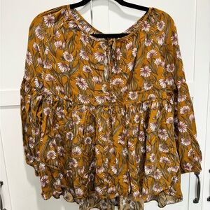 Ciel USA: Floral Mustard Women's Top